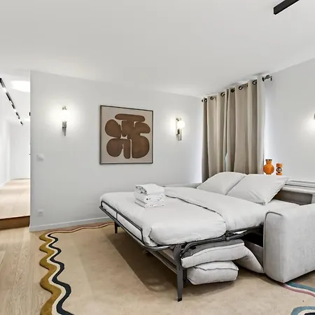 31 Flat 8 Person St Lazare Galerie Lafayette 8th * Paříž